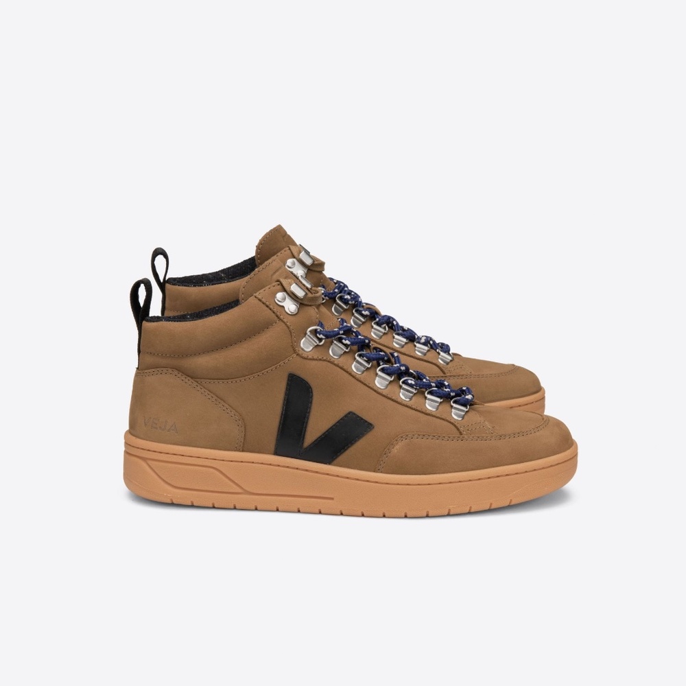 VEJA "Roraima Nubuck Tent Black" (9M/EUR 42M)